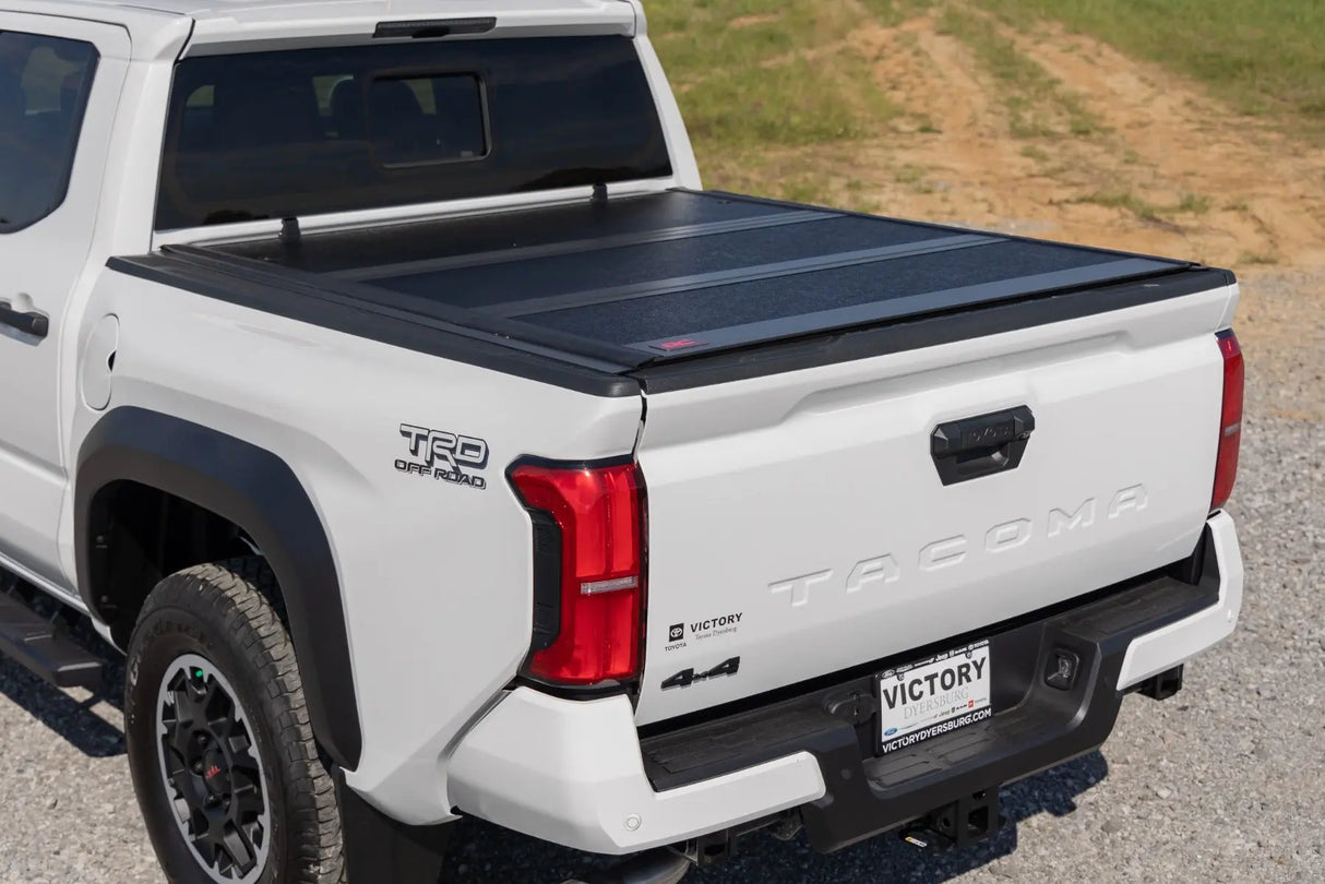Rough Country Hard Low Profile Bed Cover Toyota Tacoma 2WD/4WD 2024-2026 47415551B-config