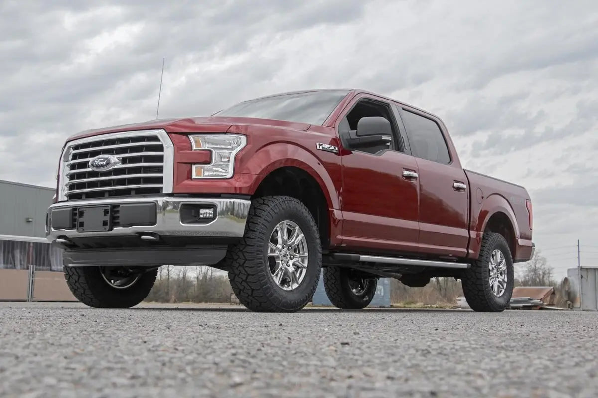 Rough Country N3 Leveling Struts 2 Inch Loaded Ford F-150 4WD 2014-2026 501068