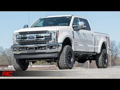 Rough Country 4.5 Inch Suspension Lift Kit Ford F-250/F-350 Super Duty 4WD 2017-2022 55020