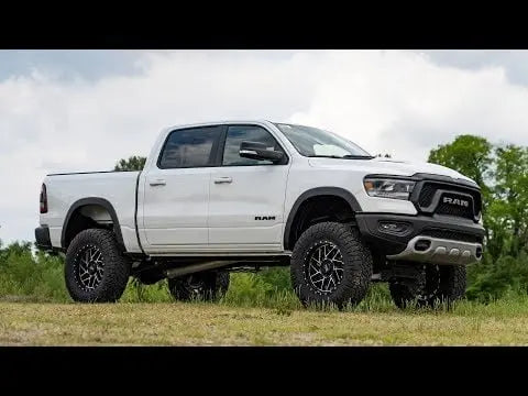 Rough Country 6 Inch Suspension Lift Kit Ram 1500 4WD 2019-2024 33930A