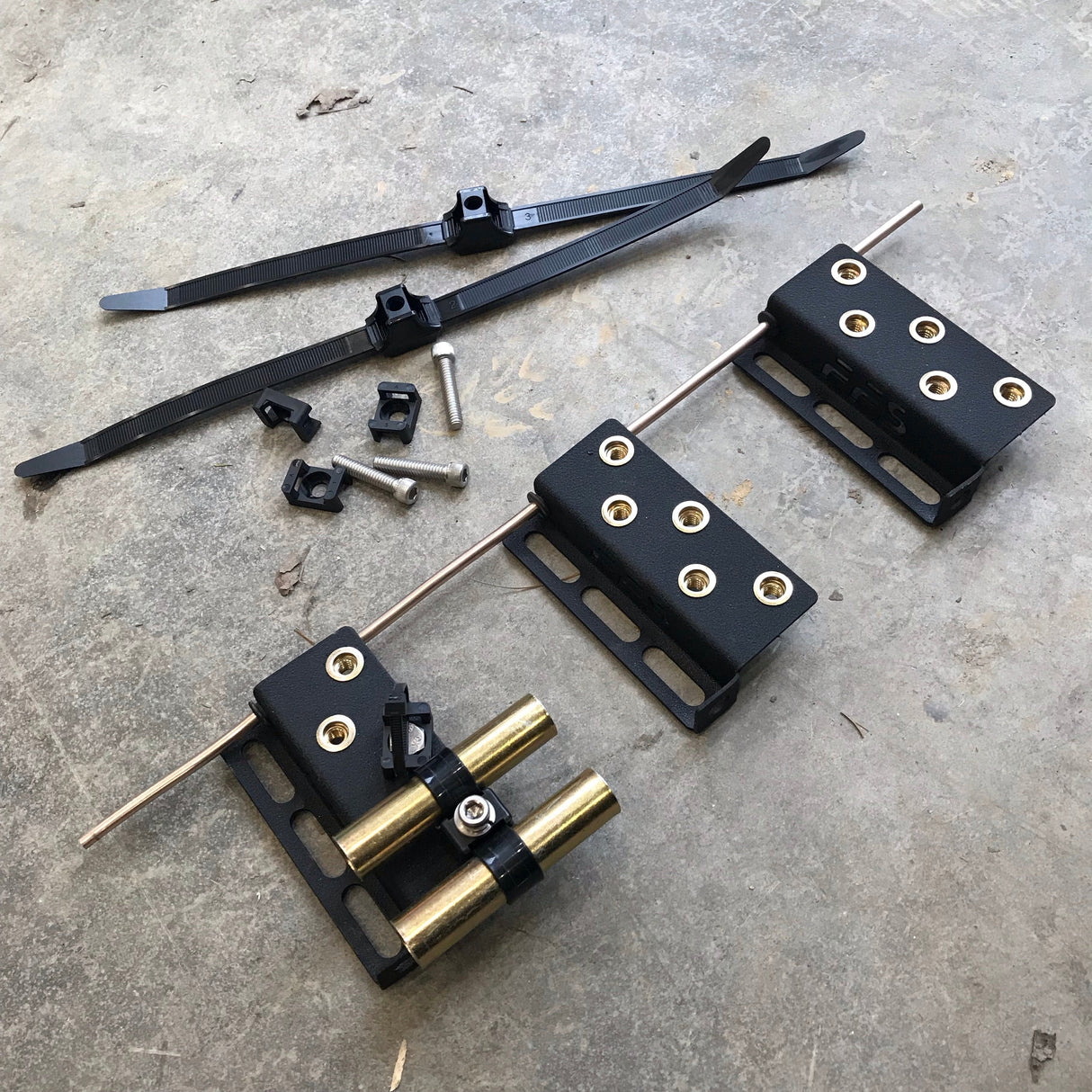 FFS FRAME LINE CLAMP (3) Far From Stock