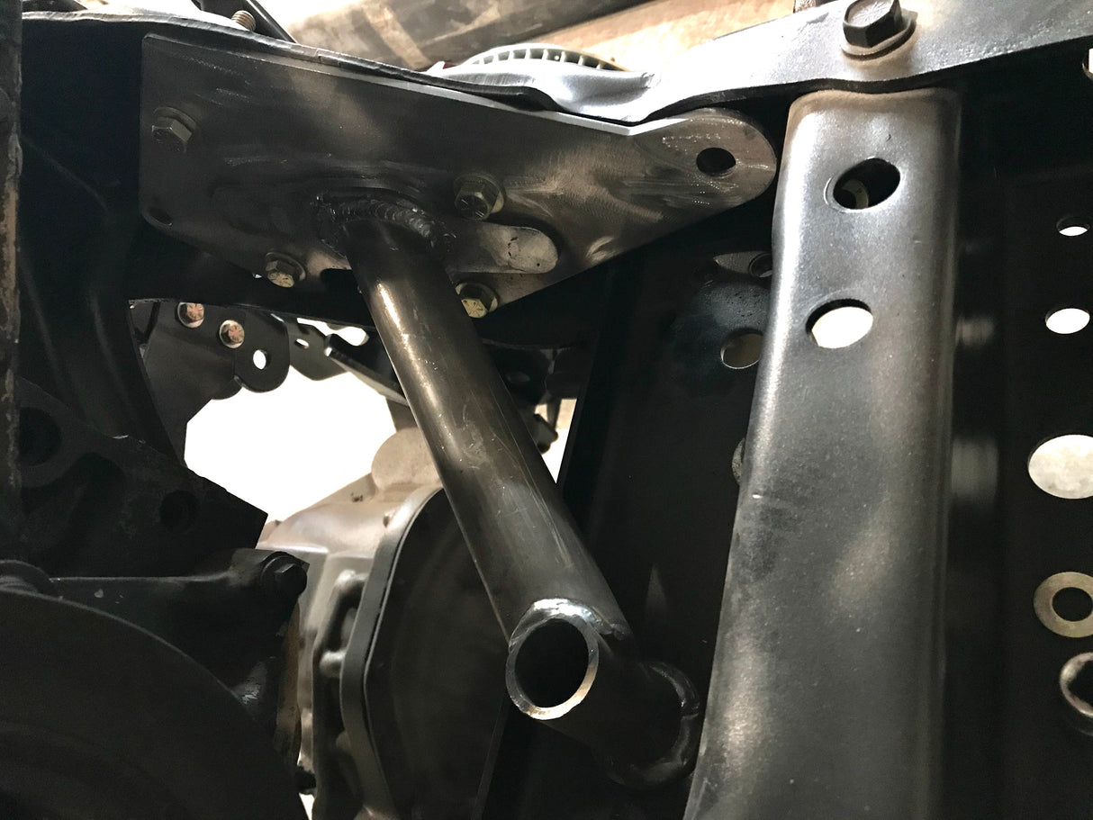 72-93 (4x4 CROSSOVER) Dodge Steering Box Brace & 2WD Far From Stock
