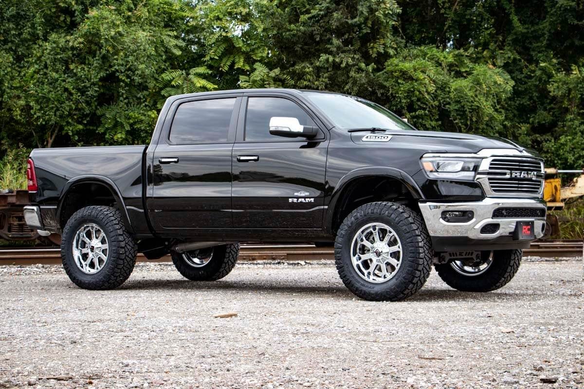 Rough Country 6 Inch Suspension Lift Kit Ram 1500 4WD 2019-2024 33930A