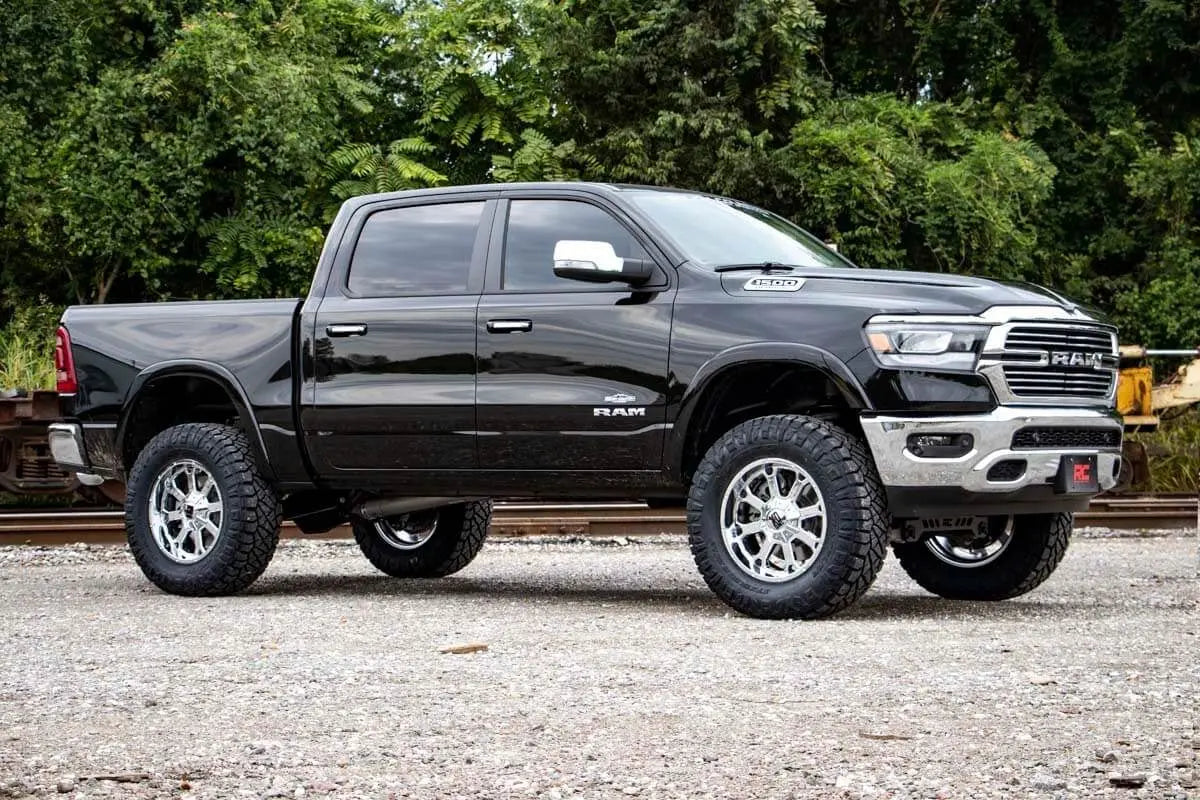 Rough Country 6 Inch Suspension Lift Kit Ram 1500 4WD 2019-2024 33930A