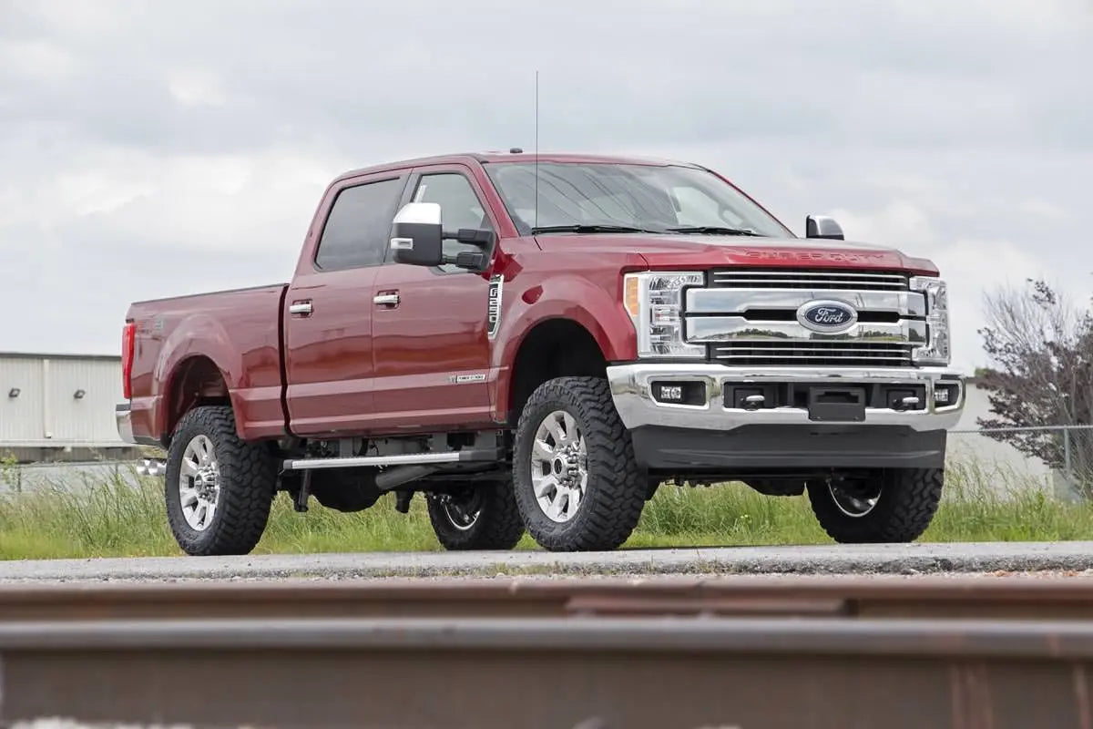 Rough Country 3 Inch Suspension Lift Kit Ford F-250 Super Duty 4WD 2017-2022 50220-config