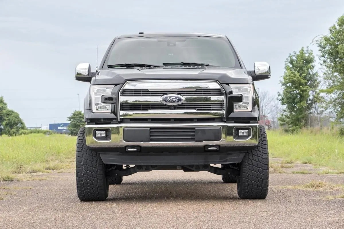 Rough Country 6 Inch Suspension Lift Kit Ford F-150 4WD 2015-2020 557-config