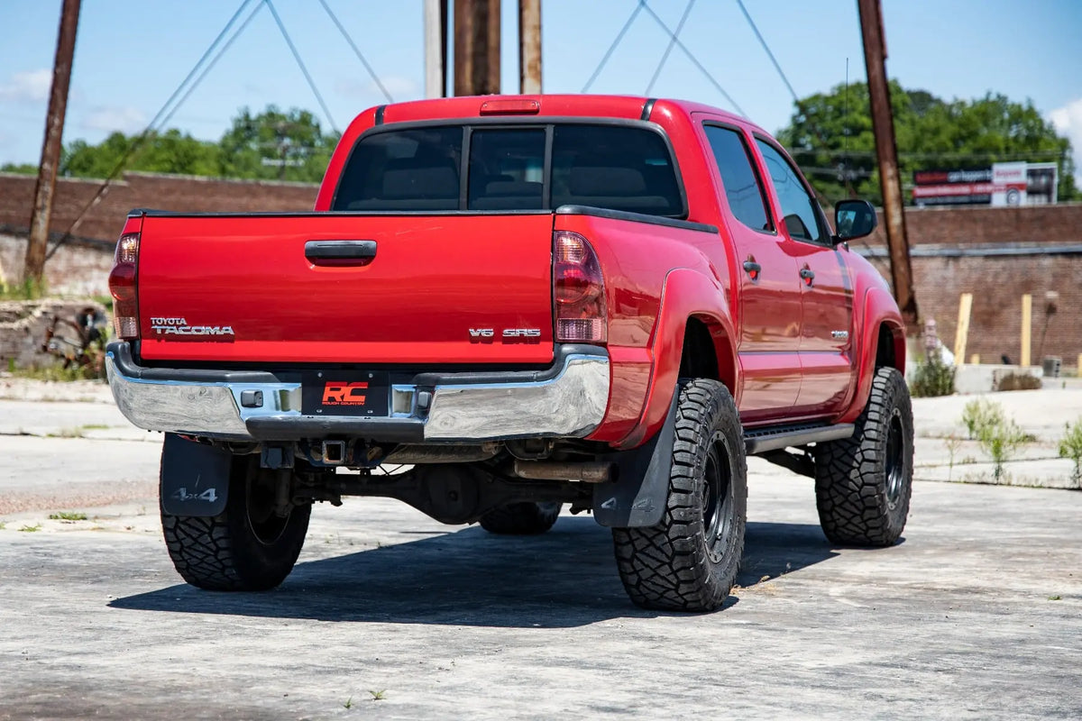 Rough Country 3.5 Inch Lift Kit Toyota Tacoma 2WD/4WD 2005-2023 74231