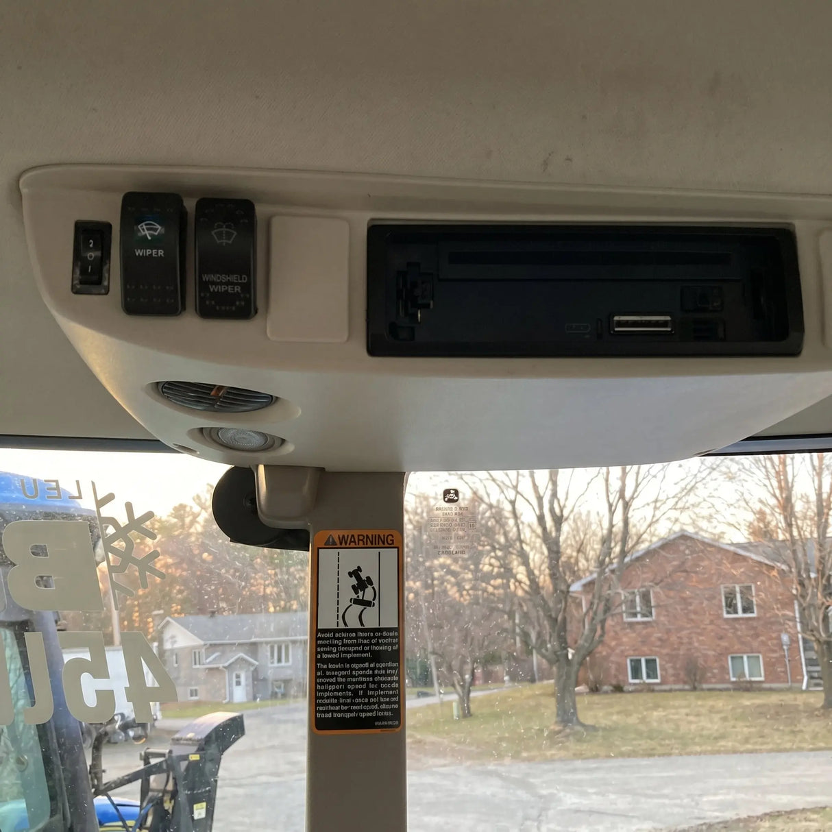 John Deere Rear Wiper Intermittent Control — 6000 Series (2017–2023)