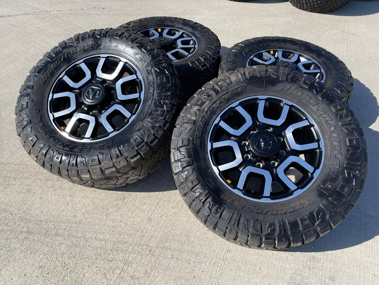 18" Ram 2500 3500 LARAMIE OEM 2694 wheels rims 2023 2024 2025 2026 NITRO 33" NEW Texas Truck Tire