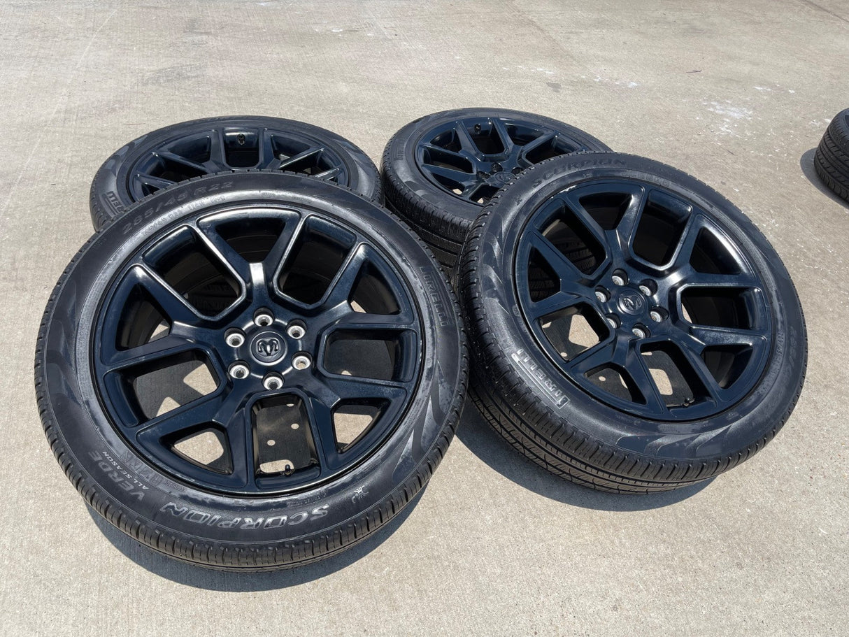 22" Dodge Ram 1500 OEM LIMITED Laramie wheels rims black 2725 2684 PIRELLI Texas Truck Tire