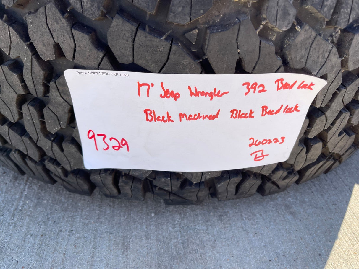 17" Jeep Wrangler 392 Gladiator Rubicon OEM 9329 BEADLOCK wheels rims NEW 35" Texas Truck Tire