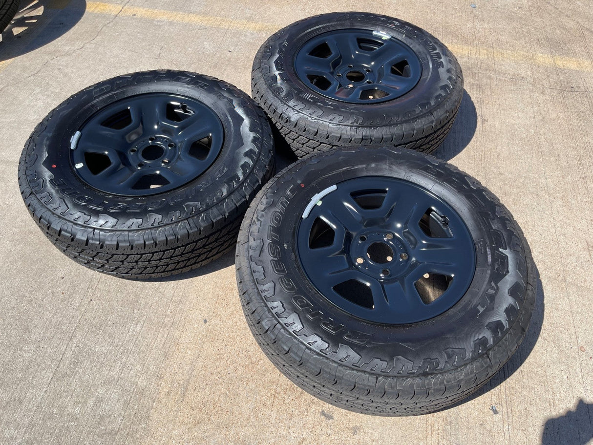 (1) 17" Jeep Gladiator OEM wheel rim 9220 9240 spare Wrangler 2024 2025 2026 NEW Texas Truck Tire