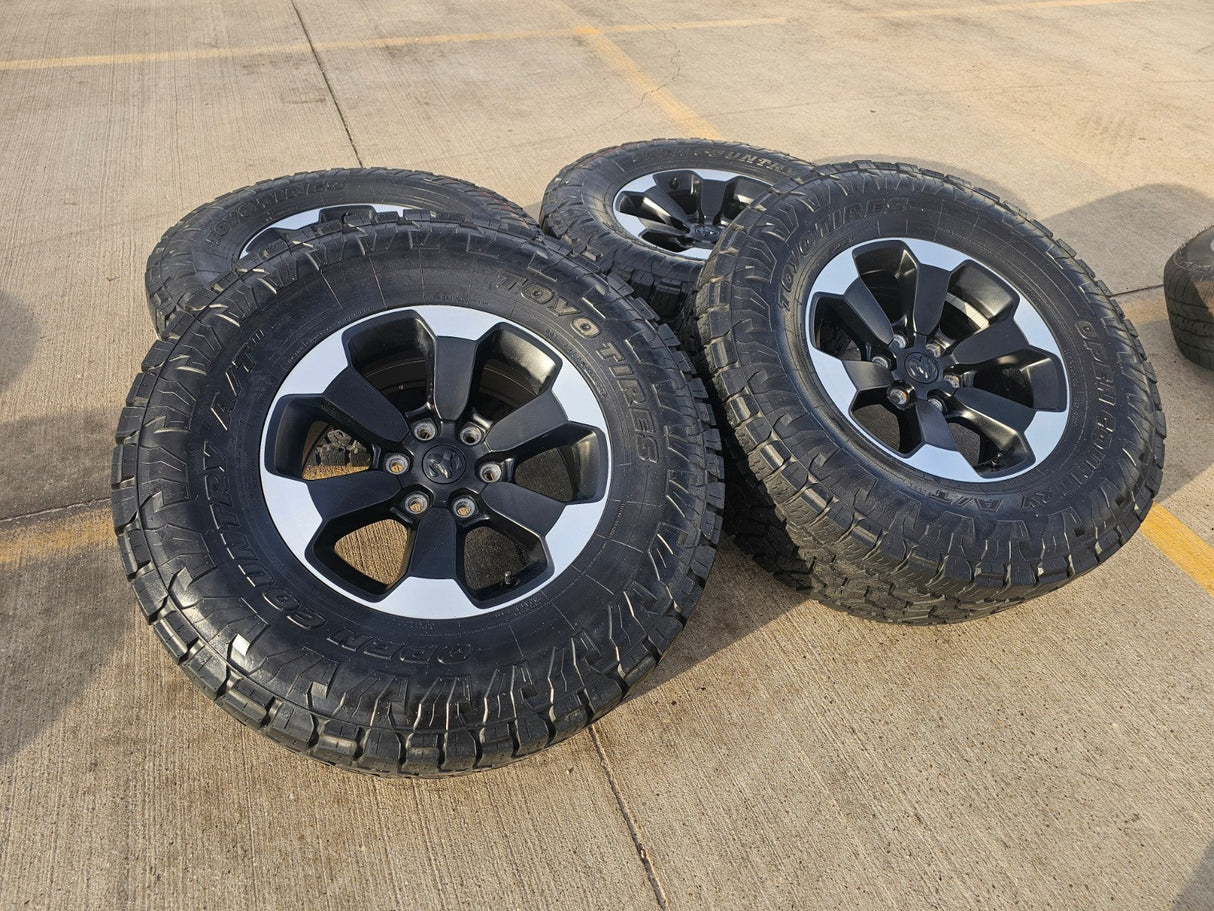 18" Dodge Ram 1500 Rebel Black OEM 2671 wheels rims TOYO A/T3 35" Texas Truck Tire
