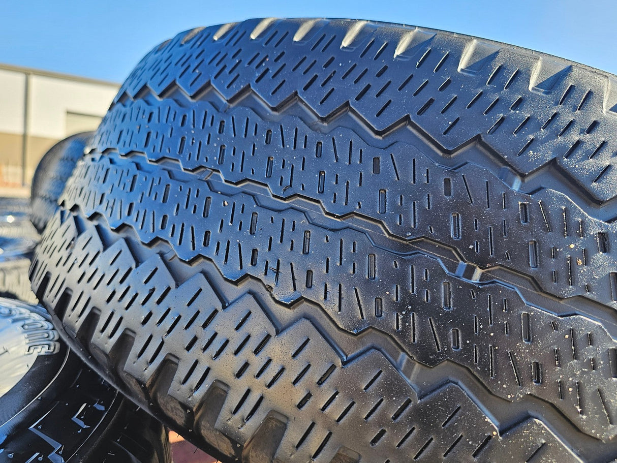 20" GMC Sierra DENALI 2500 3500 OEM 14137 5963 wheels rims Silverado tires A/T Texas Truck Tire