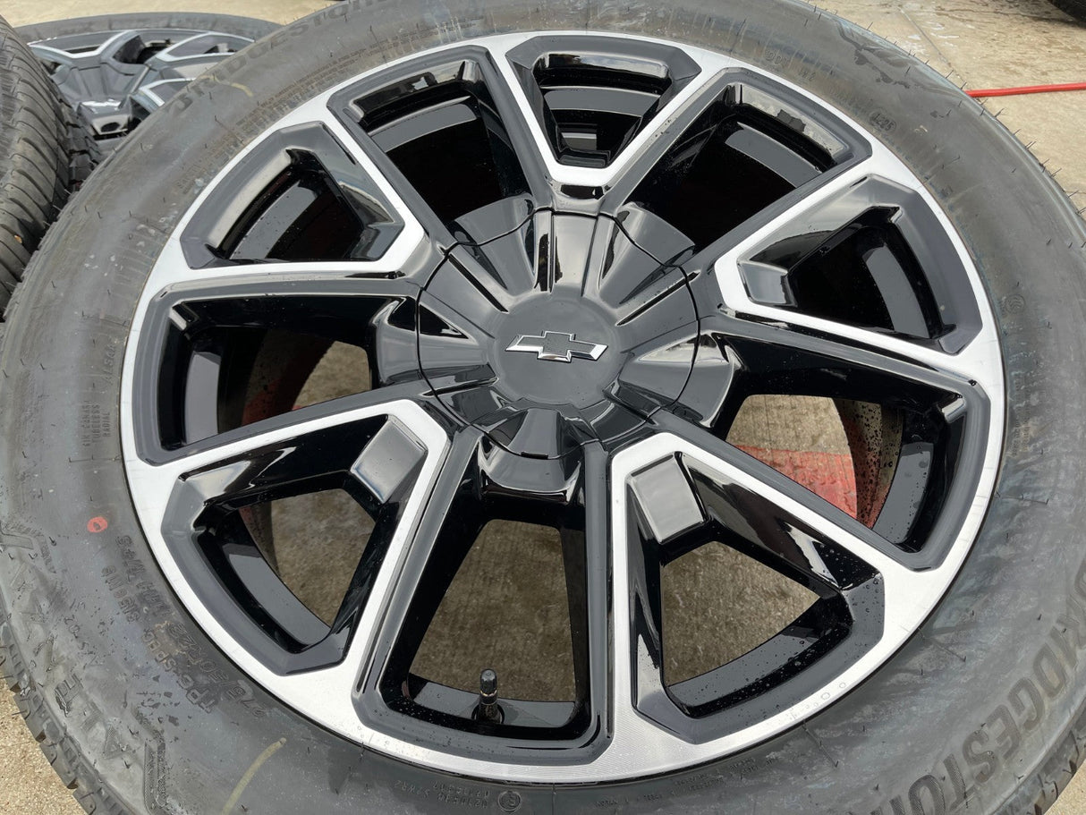 22" Chevy Tahoe Suburban RST OEM 14035 wheels rims Silverado 2025 2026 NEW Texas Truck Tire