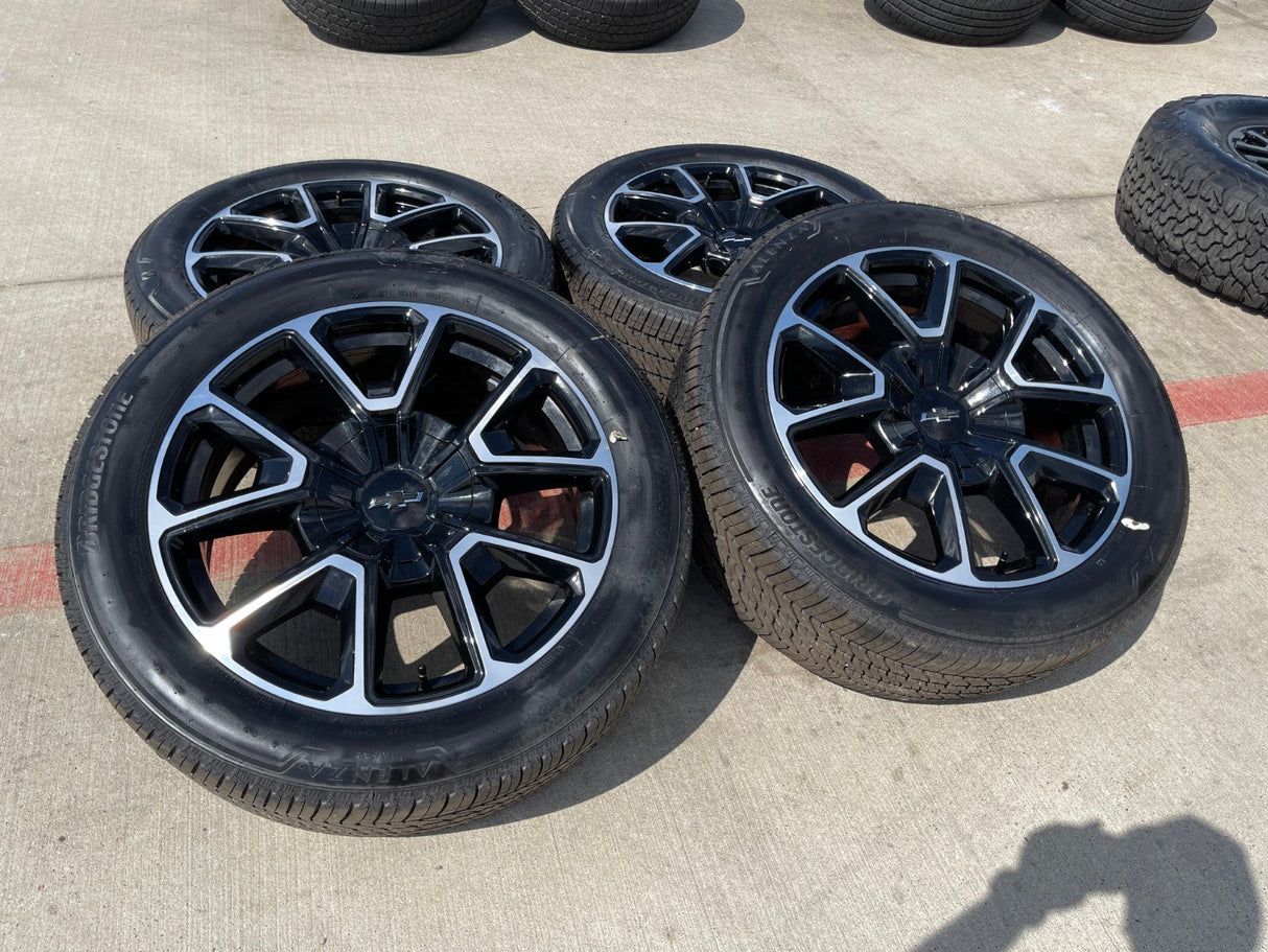 22" Chevy Tahoe Suburban RST OEM 14035 wheels rims Silverado 2025 2026 NEW Texas Truck Tire