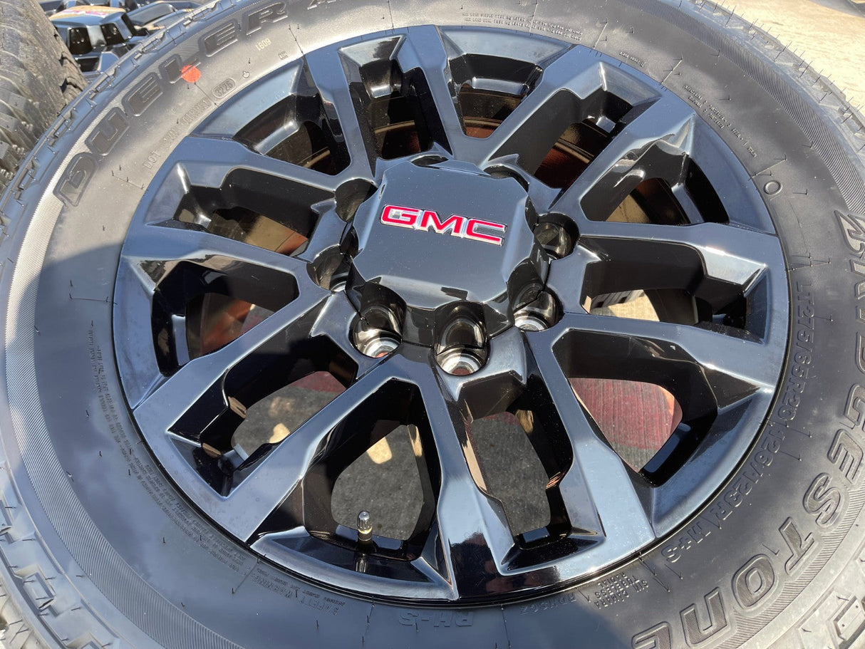 20" Chevy Silverado Trail Boss GMC AT4 2500 OEM 94030 wheels rims NEW A/T Texas Truck Tire