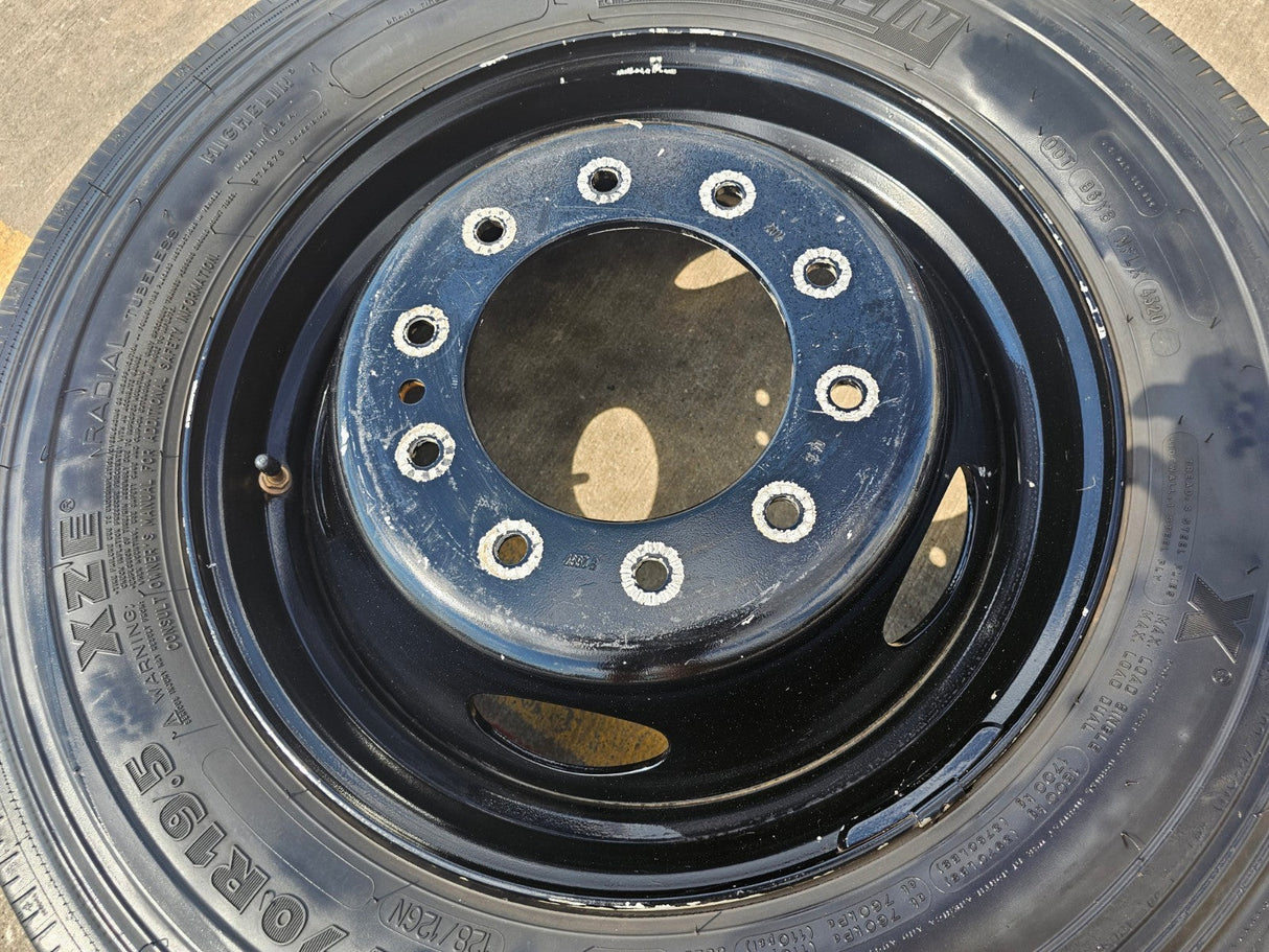 19.5" Ford F-450 F-550 Dually rim RAM 4500 OEM 10x225 spare MICHELIN Texas Truck Tire