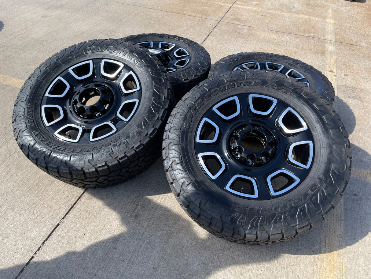 20" Ford F-250 F-350 OEM 10486 Lariat wheels rims 2024 2025 2026 TOYO 35" Texas Truck Tire