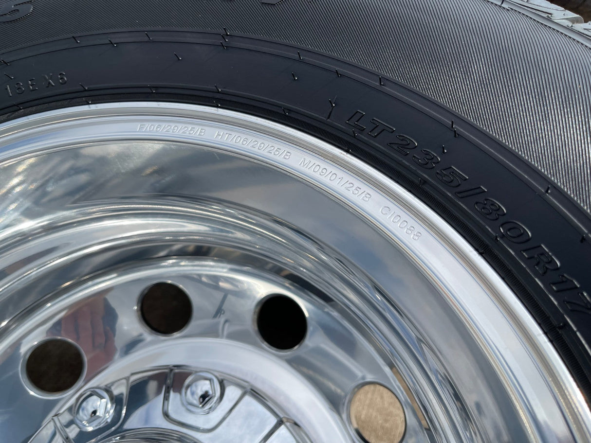 17" Dodge Ram 3500 Dually Laramie 8x200 wheels rims 2701 2702 OEM NEXEN NEW Texas Truck Tire