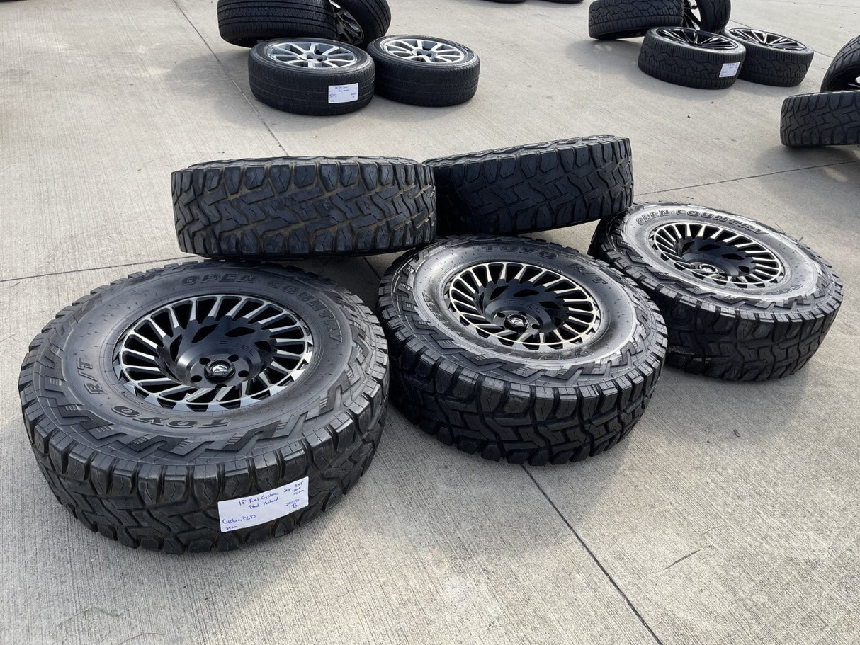 18" 18x10 Fuel CYCLONE D683 Jeep Wrangler wheels rims 5x5 5x127 TOYO R/T 37" Texas Truck Tire