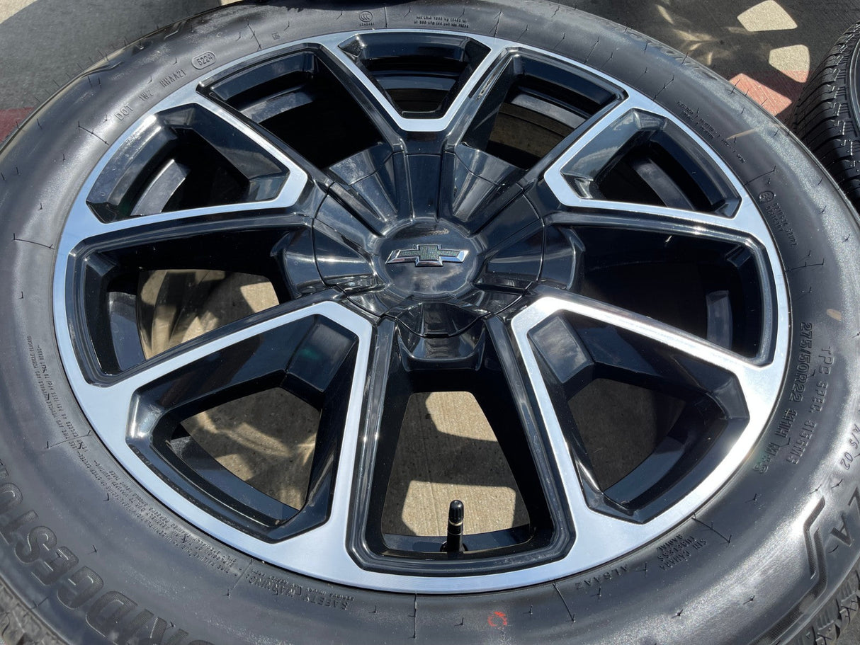 22" Chevy Tahoe Suburban RST OEM 14035 wheels rims Silverado 2025 2026 NEW Texas Truck Tire