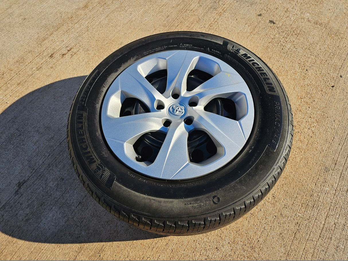 17" Toyota RAV4 OEM wheel rim 75241 Sienna CH-R tire 2020 2021 2022 2023 2024 Texas Truck Tire