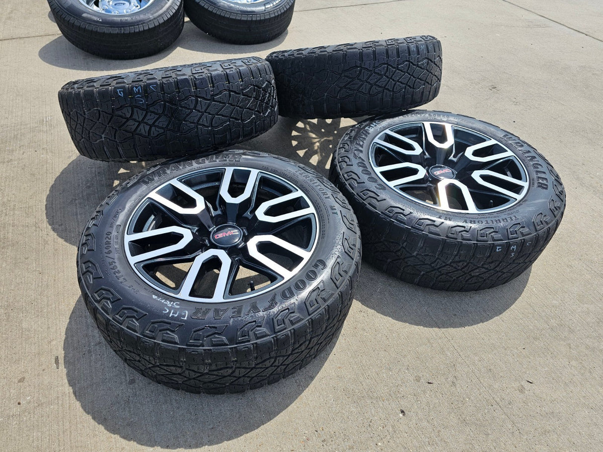 20" GMC Sierra Yukon AT4X Silverado OEM 5914 wheels rims TERRITORY M/T Texas Truck Tire
