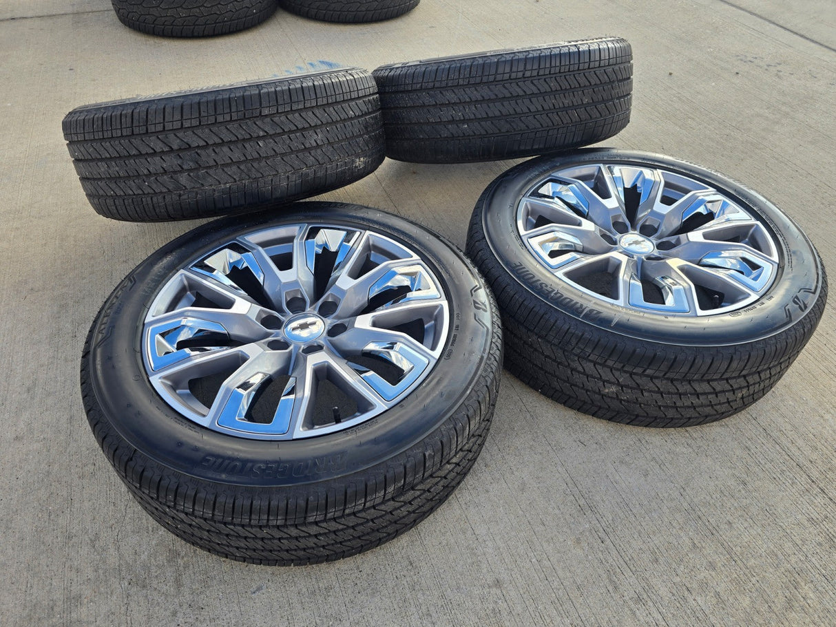 22" GMC Yukon Chevy Tahoe Escalade OEM chrome 95513 wheels rims tires NEW Texas Truck Tire