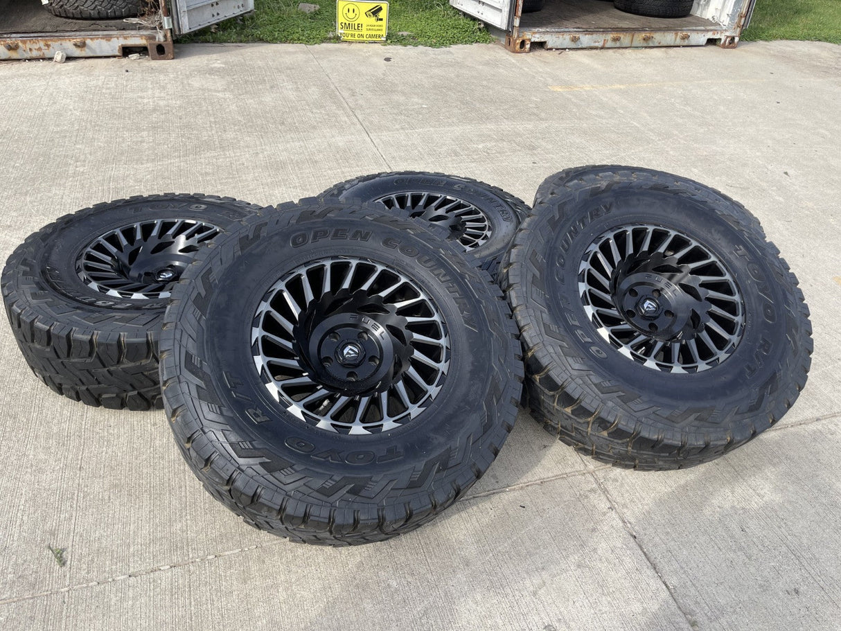 18" 18x10 Fuel CYCLONE D683 Jeep Wrangler wheels rims 5x5 5x127 TOYO R/T 37" Texas Truck Tire
