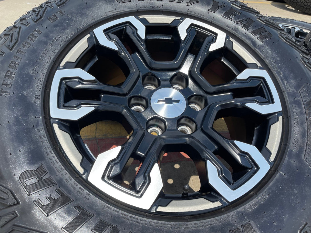 18" Chevy Silverado ZR2 Tahoe TRAIL BOSS Sierra OEM 95415 wheels rims tires NEW Texas Truck Tire
