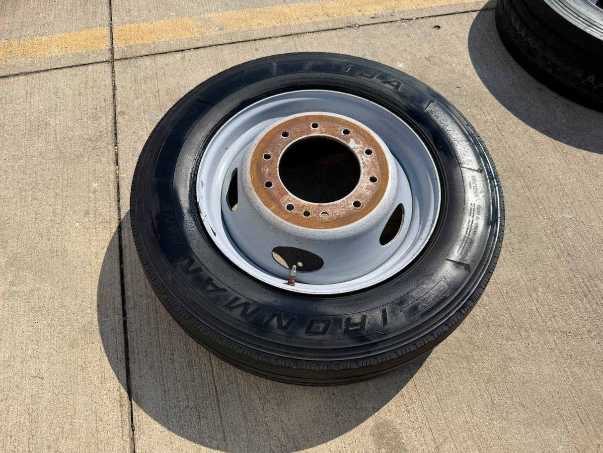 19.5" Ford F-450 Dually F-550 rim RAM 4500 OEM 10x225 spare Texas Truck Tire