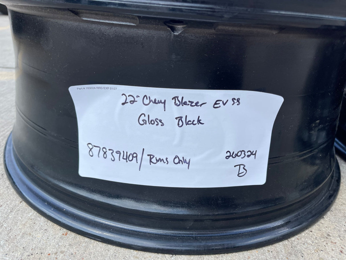 22" Chevy Blazer SS EV OEM wheels rims 2024 2025 2026 DISCOUNTED Texas Truck Tire
