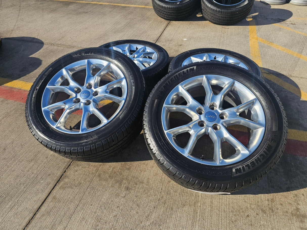 20" Jeep Grand Cherokee OEM wheels rims 9138 Dodge Durango tires MICHELIN Texas Truck Tire