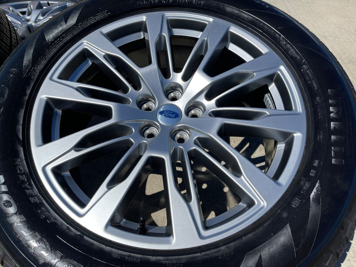 20" Ford Explorer Limited OEM rims wheels Lincoln Aviator tires PIRELLI NEW Texas Truck Tire