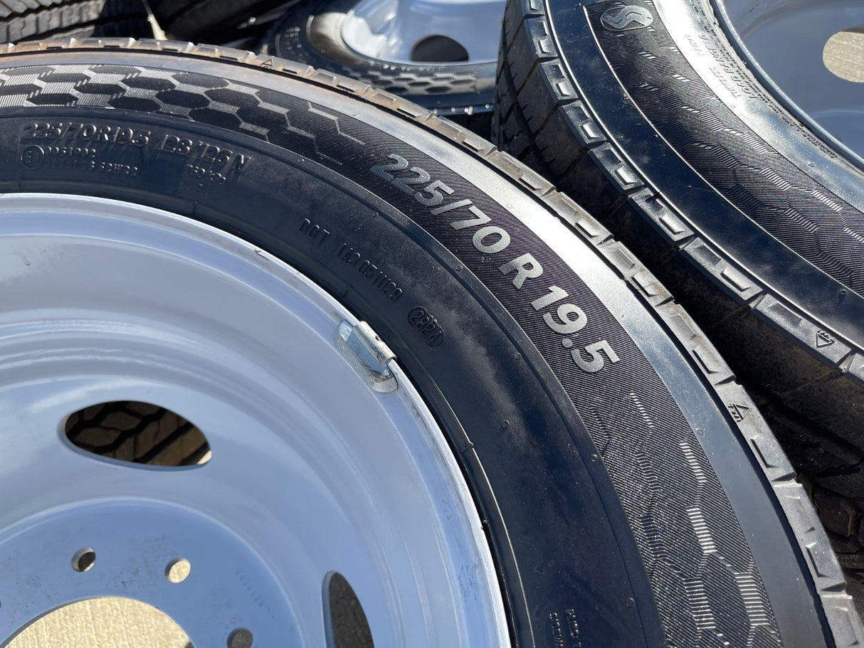 19.5" Ford F-450 Dually F-550 rims wheels RAM 4500 OEM 10x225 CONTINENTAL NEW Texas Truck Tire