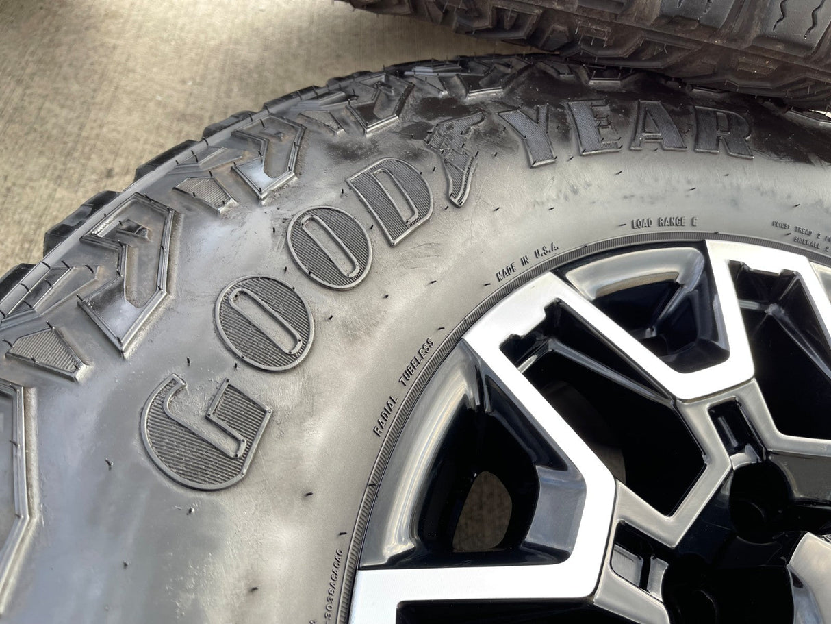 18" GMC Sierra AT4X Chevy Trail Boss 2500 OEM 14136 wheels rims GOODYEAR 35" Texas Truck Tire