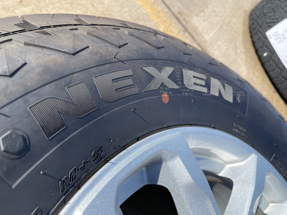 17" Jeep Gladiator RUBICON OEM wheel rim 9301 95329 Wrangler spare NEXEN NEW Texas Truck Tire