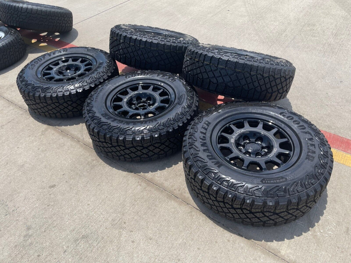 18" AEV SALTA GMC Sierra AT4X Chevy Silverado OEM rims wheels 2024 2025 NEW Texas Truck Tire