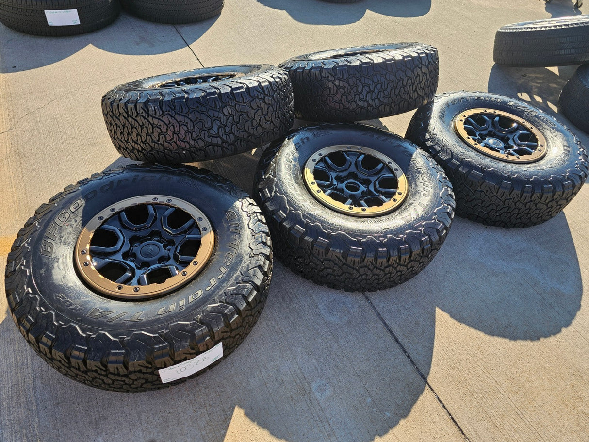 17" Ford Bronco SASQUATCH wheels rims BEADLOCK 10388 Ranger BFG KO2 A/T 37" Texas Truck Tire