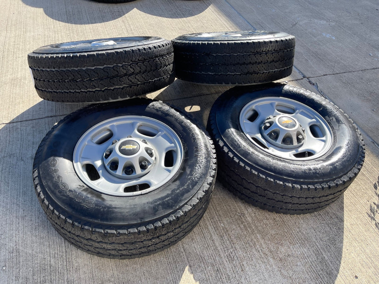 17" Chevy Silverado GMC Sierra 2500 OEM 8095 wheels rims FIRESTONE A/T Texas Truck Tire