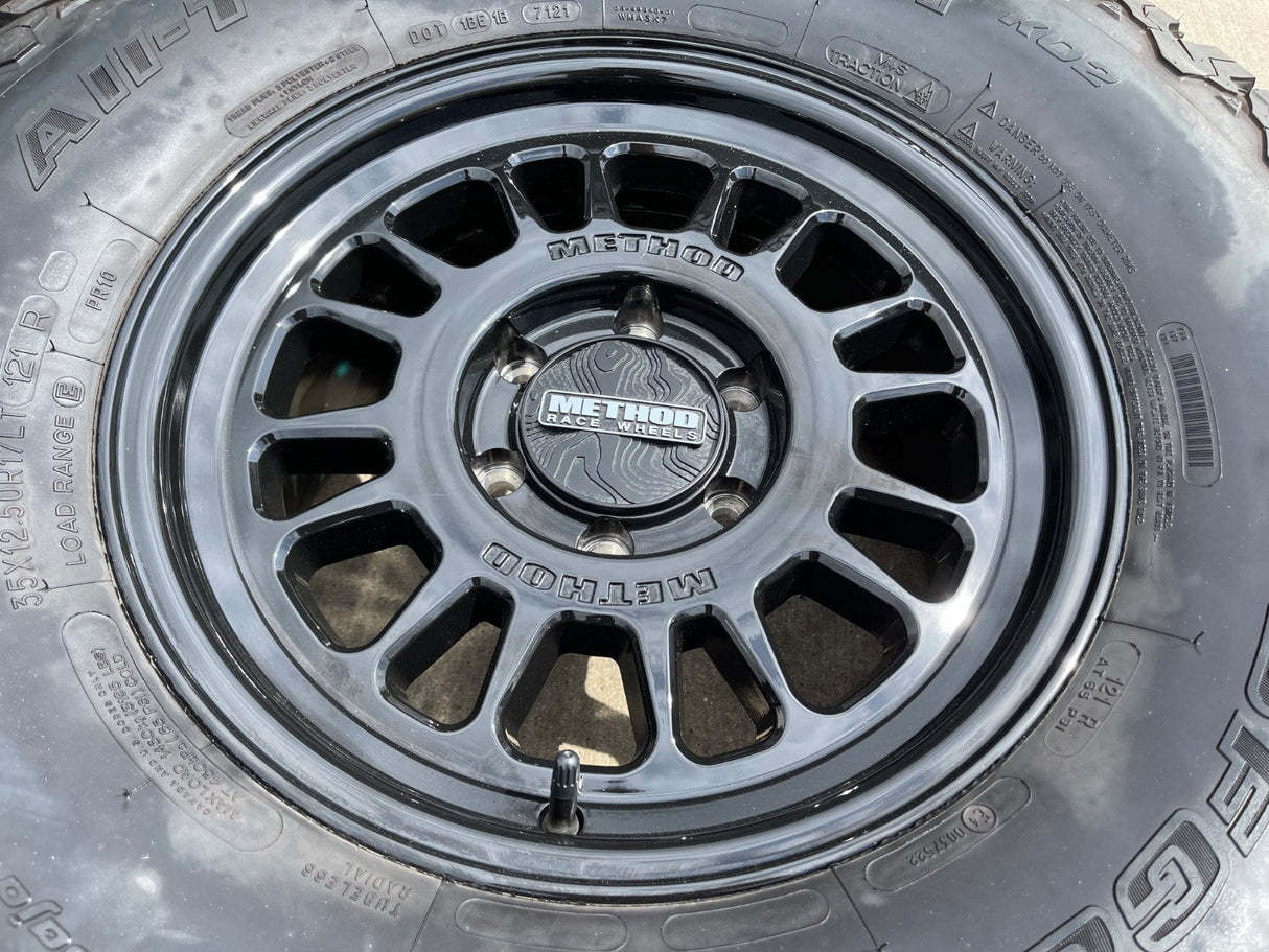 17x8.5 17" Method Racing MR318 Silverado RAM Tacoma wheels rims 6x139 6x5.5 35" Texas Truck Tire