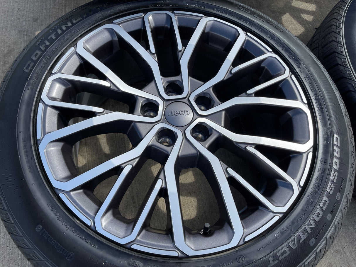 21" Jeep Grand Cherokee L OEM wheels rims 9290 Durango CONTINENTAL NEW Texas Truck Tire