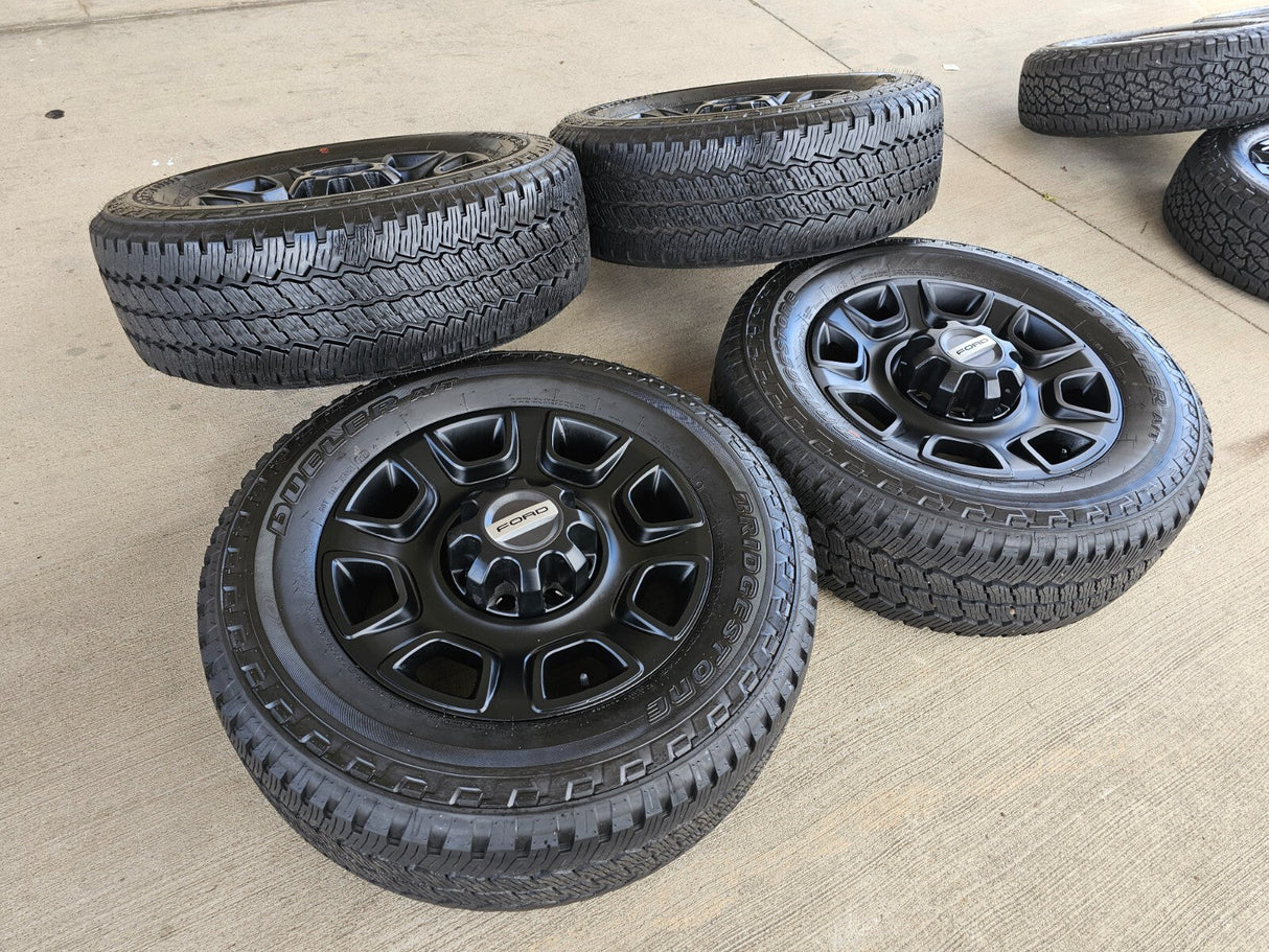 20" Ford F-250 F-350 OEM Lariat Platinum wheels rims 10486 tires 2024 2025 2026 Texas Truck Tire