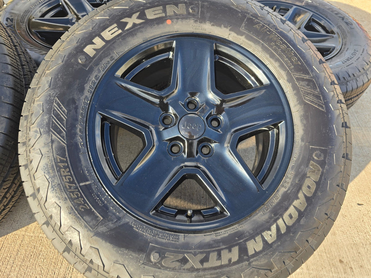 17" Jeep Gladiator BLACK OEM wheels rims 9235 Wrangler 2024 2025 2026 NEW Texas Truck Tire