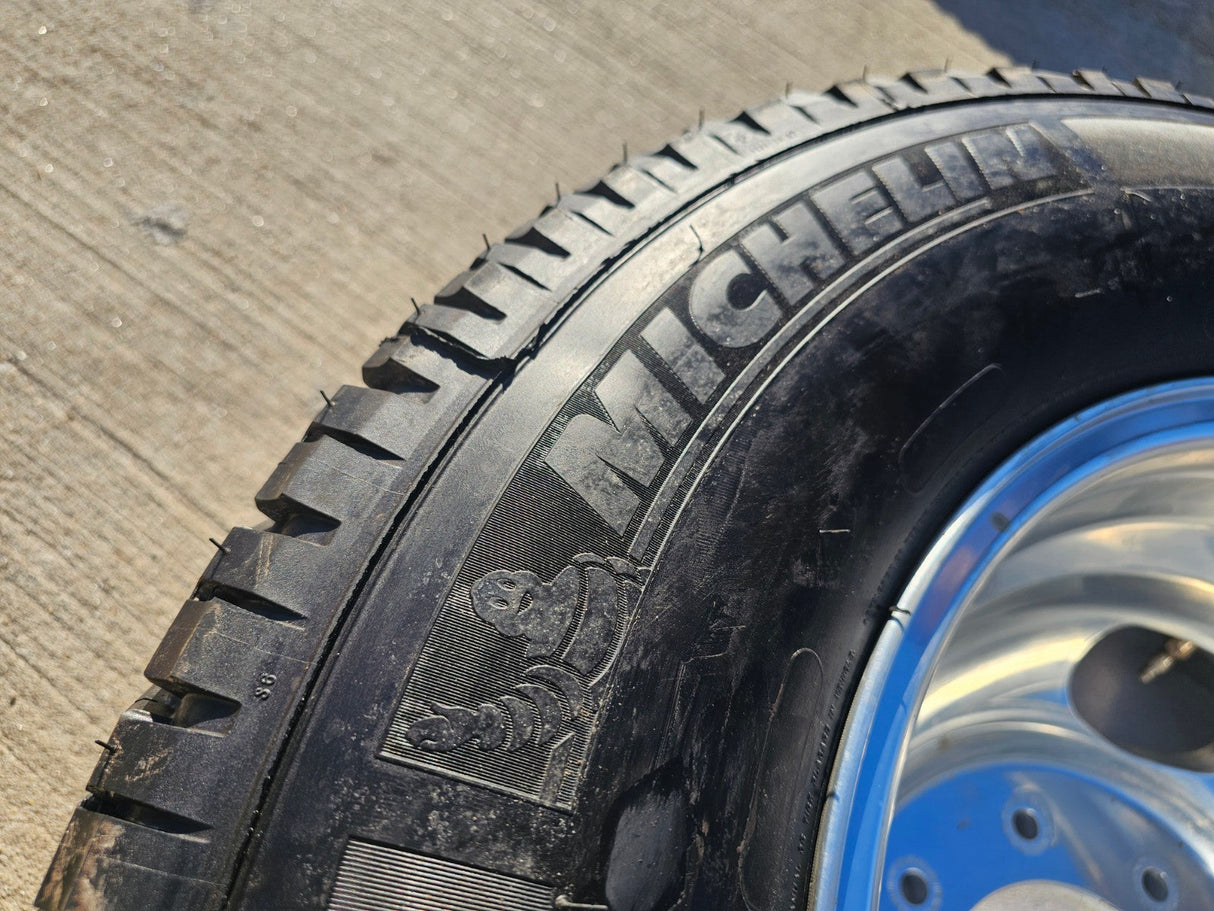 17" Ford F-350 Dually OEM rim wheel 10478 tire MICHELIN NEW Texas Truck Tire