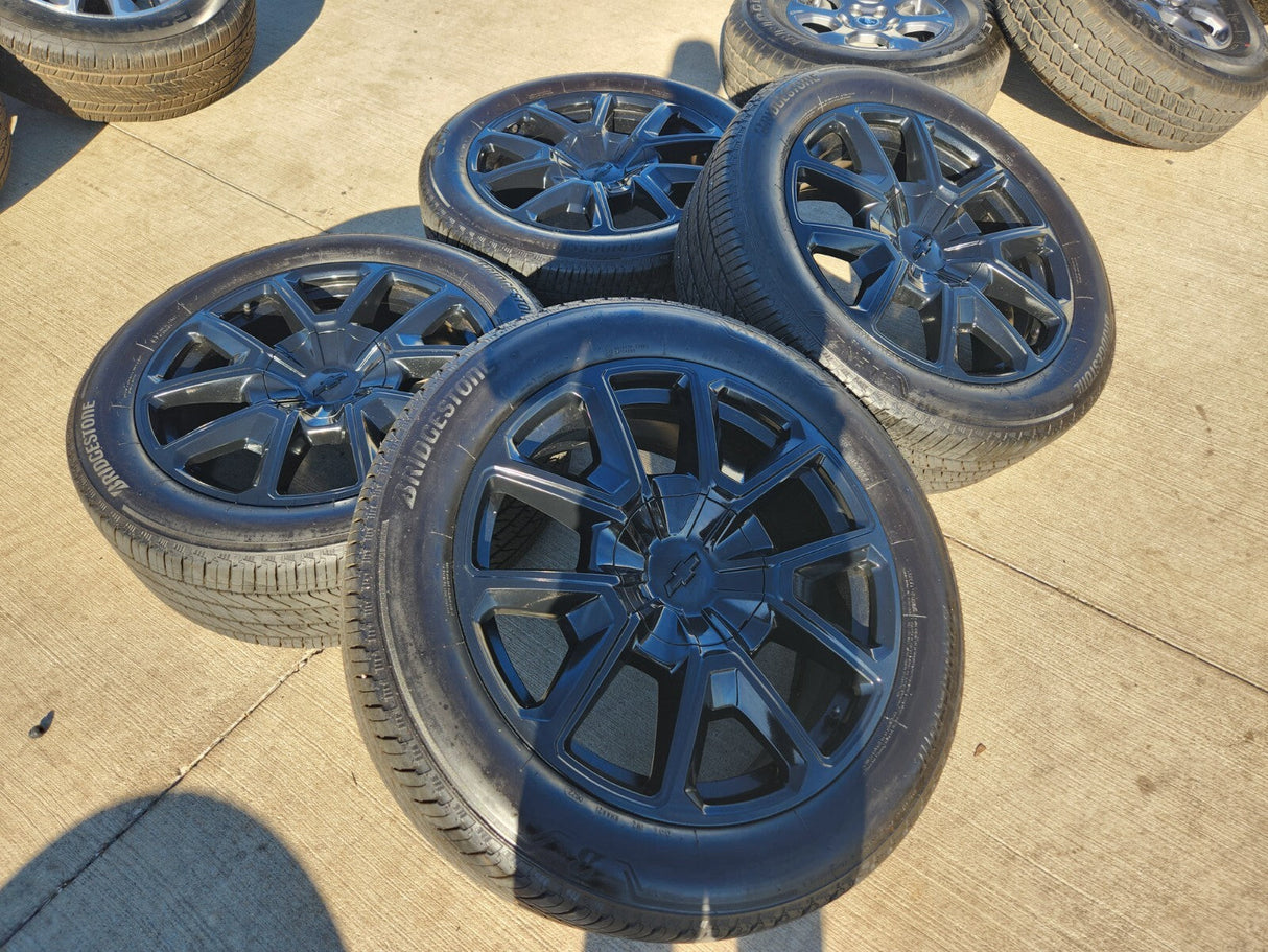 22" Chevy Tahoe Silverado RST OEM 14035 wheels rims tires Texas Truck Tire