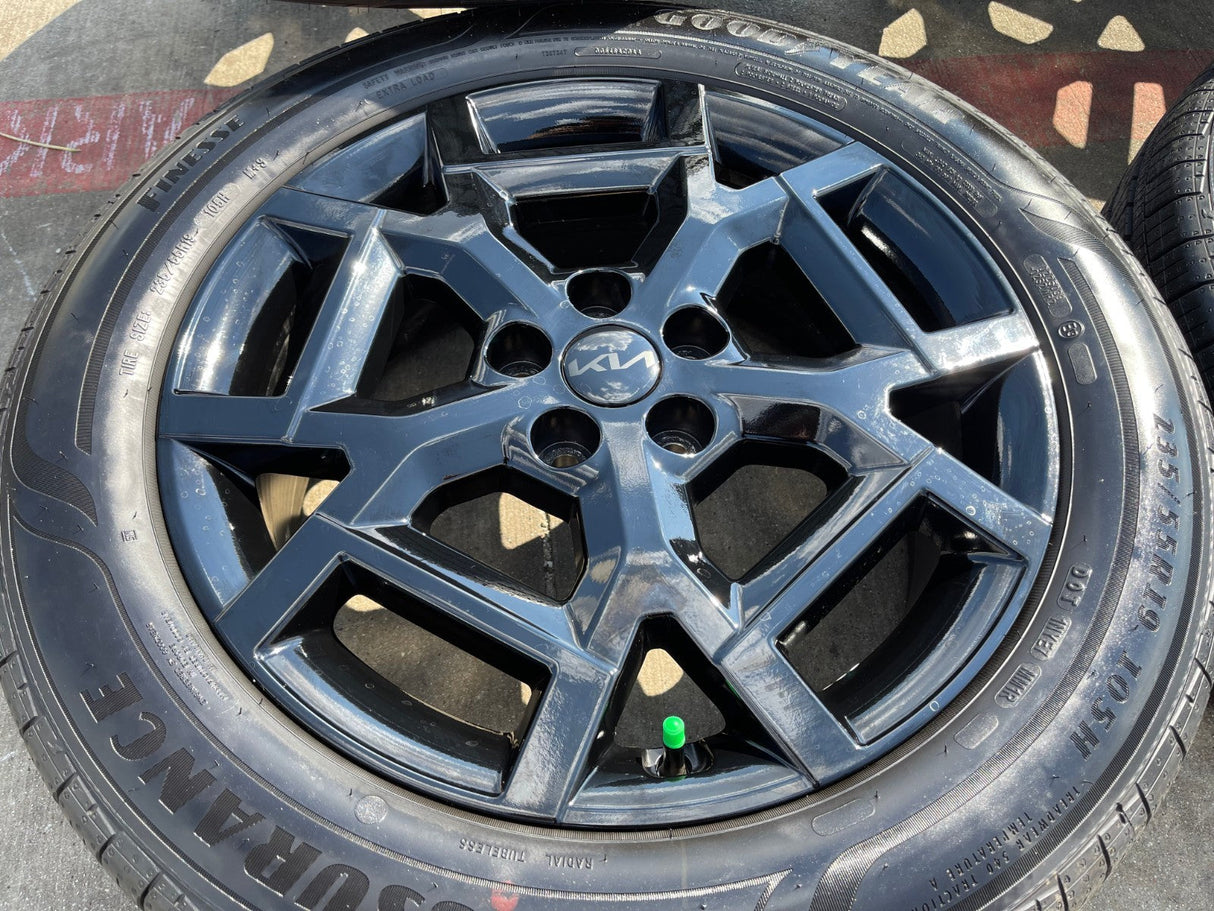 19" Kia Carnival Sorento OEM 94045 wheels rims Sonata Stinger K4 K5 2025 2026 Texas Truck Tire