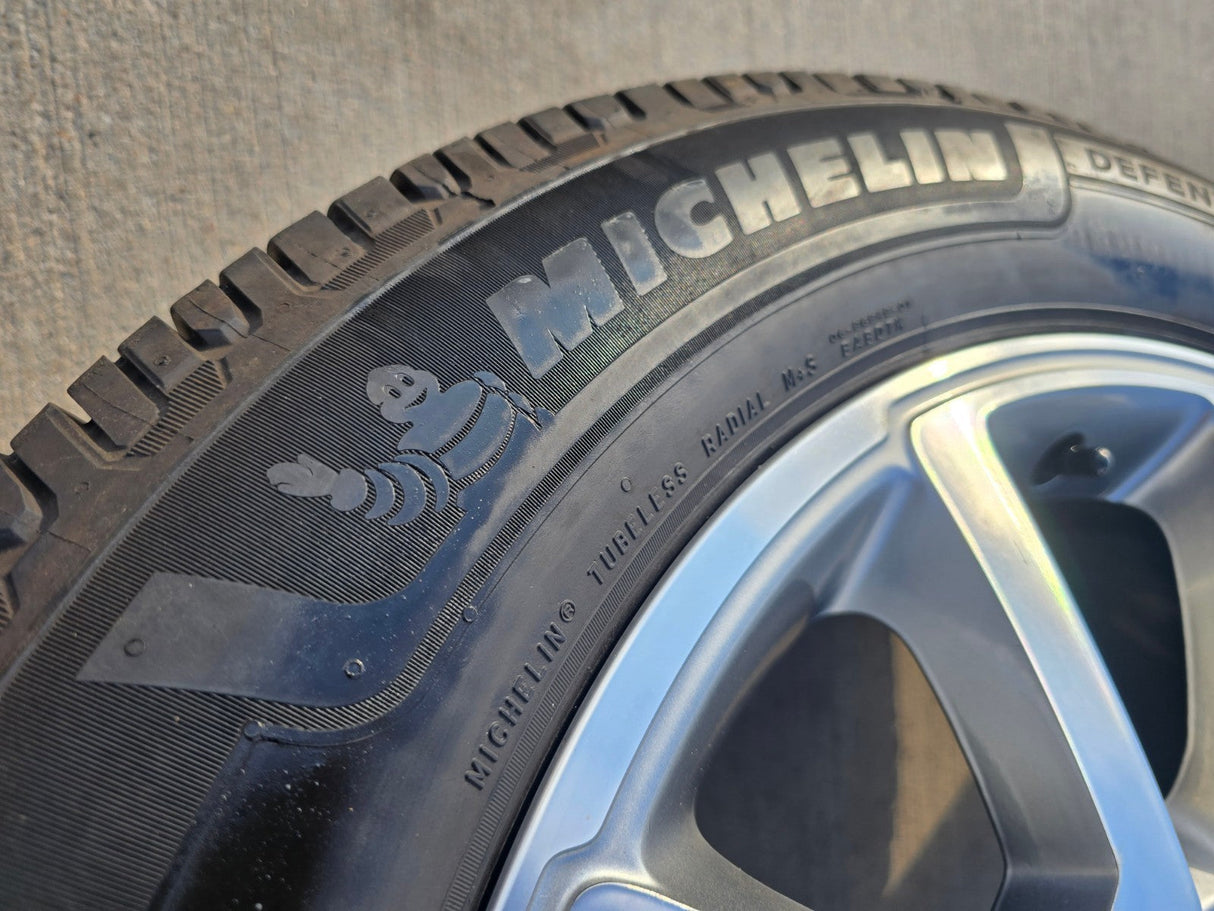 20" GMC Sierra Yukon DENALI OEM wheels rims 5699 5644 MICHELIN DEFENDER LTX M/S2 Texas Truck Tire