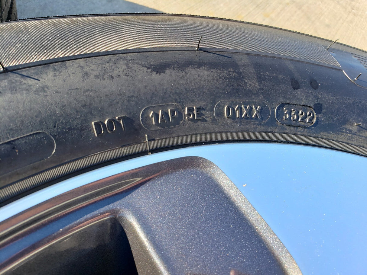 18" Jeep Grand Cherokee L OEM wheels rims 9308 Durango tires MICHELIN Texas Truck Tire